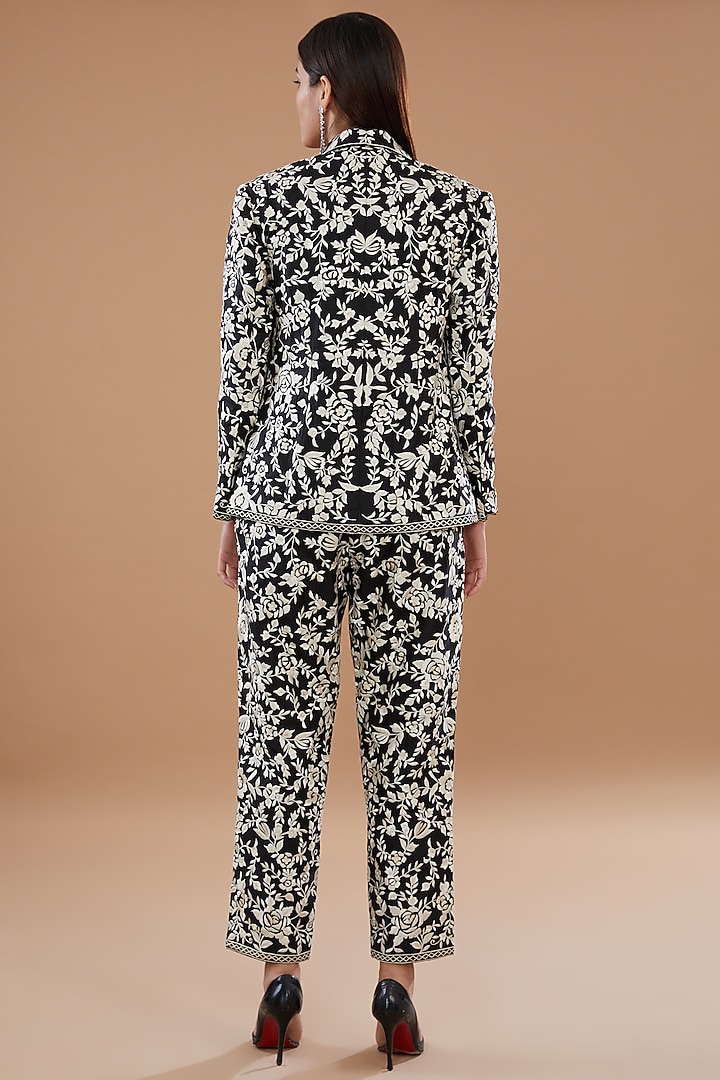 Black Pure Silk Embroidered Coat Set by Sheetal Batra at Pernia's Pop Up Shop
