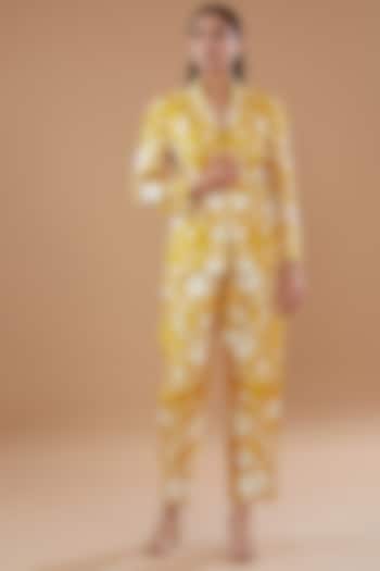 Mustard Pure Silk Embroidered Coat Set by Sheetal Batra at Pernia's Pop Up Shop