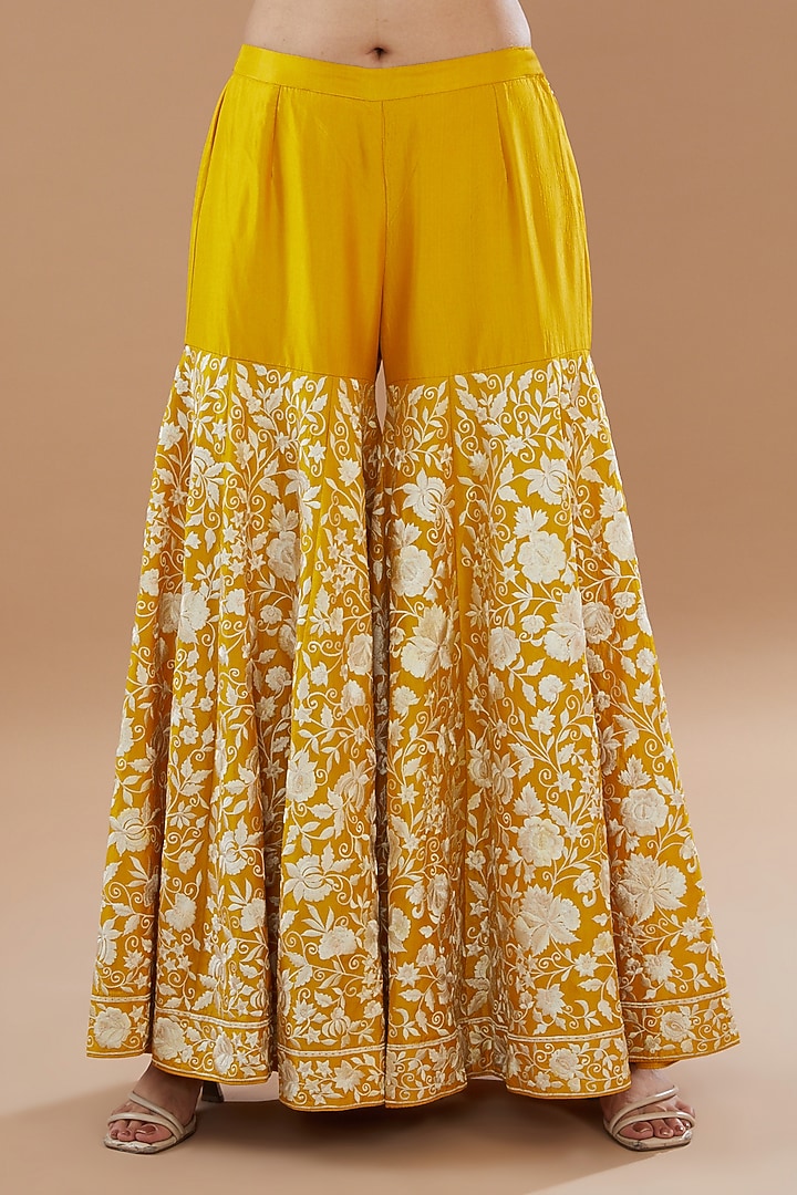 Mustard Pure Chanderi Silk Embroidered Pleated Gharara Set by Sheetal Batra at Pernia's Pop Up Shop