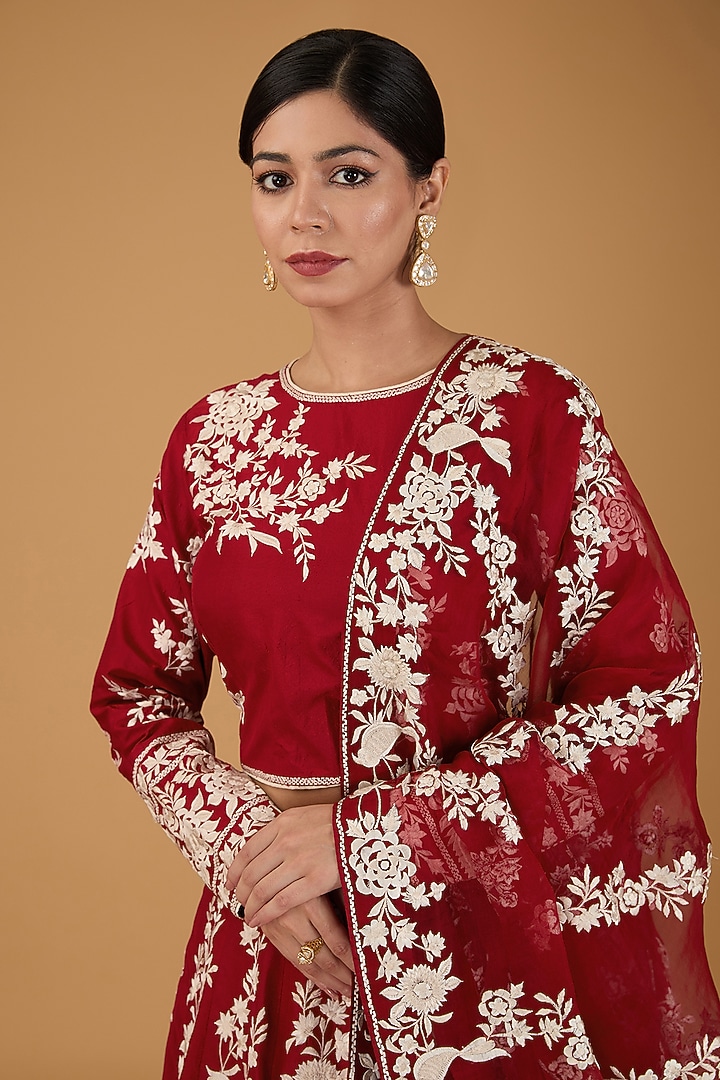 Red Pure Silk Gara Embroidered Bridal Lehenga Set by Sheetal Batra at Pernia's Pop Up Shop