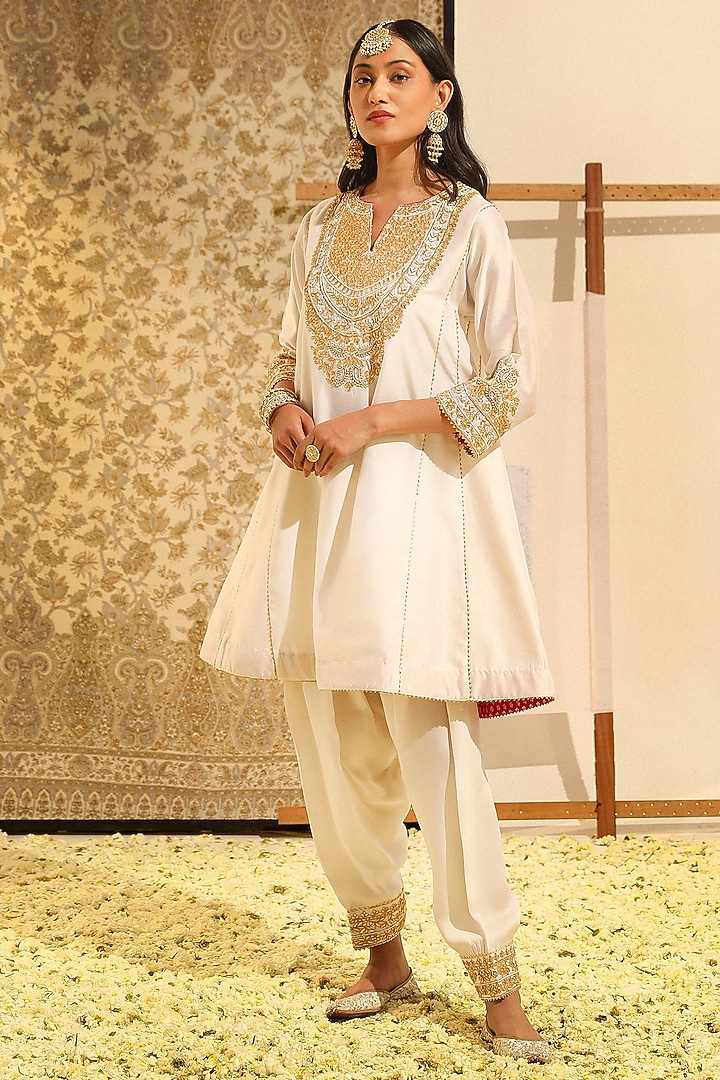 Daisy Ivory Silk Chanderi Gota Patti Embellished Choga Kurta Set by Sheetal Batra at Pernia's Pop Up Shop