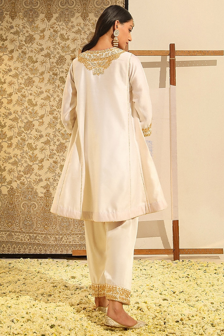 Daisy Ivory Silk Chanderi Gota Patti Embellished Choga Kurta Set by Sheetal Batra at Pernia's Pop Up Shop