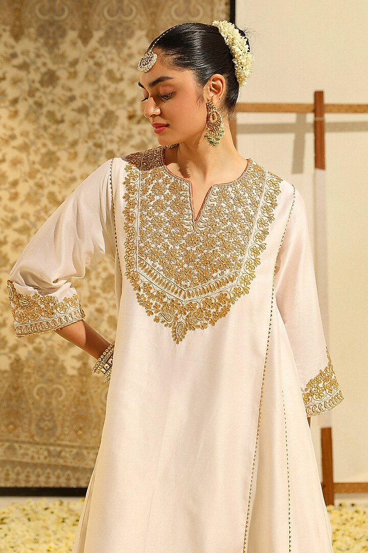 Daisy Ivory Silk Chanderi Gota Patti Embellished Choga Kurta Set by Sheetal Batra at Pernia's Pop Up Shop