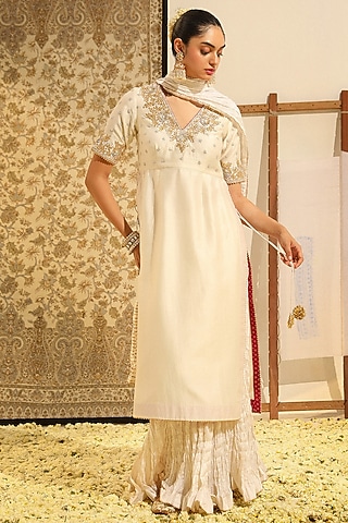 Daisy Ivory Pure Silk Chanderi Gota Patti Embellished Kurta Set by Sheetal Batra