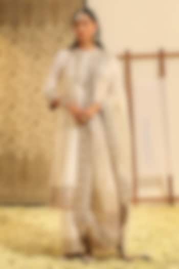 Daisy Ivory Silk Chanderi Gota Patti Embellished A-Line Kurta Set by Sheetal Batra at Pernia's Pop Up Shop