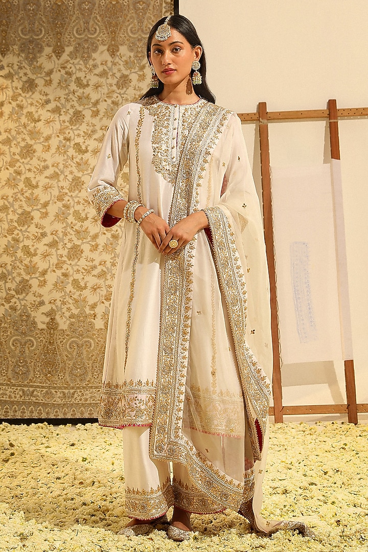 Daisy Ivory Silk Chanderi Gota Patti Embellished A-Line Kurta Set by Sheetal Batra at Pernia's Pop Up Shop