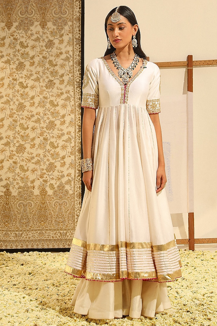 Daisy Ivory Pure Silk Chanderi Gota Patti Embellished Wedding Anarkali Set by Sheetal Batra at Pernia's Pop Up Shop