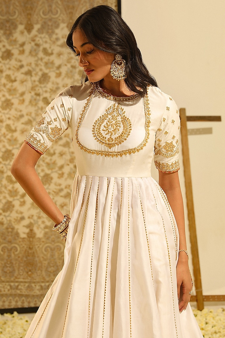 Daisy Ivory Pure Silk Chanderi Gota Patti Embellished Wedding Anarkali Set by Sheetal Batra at Pernia's Pop Up Shop