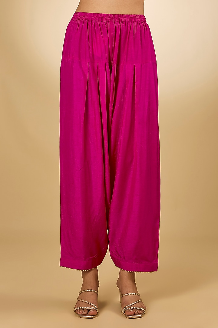 Hot Pink Silk Dupion Sitara Embroidered Kurta Set by Sheetal Batra at Pernia's Pop Up Shop
