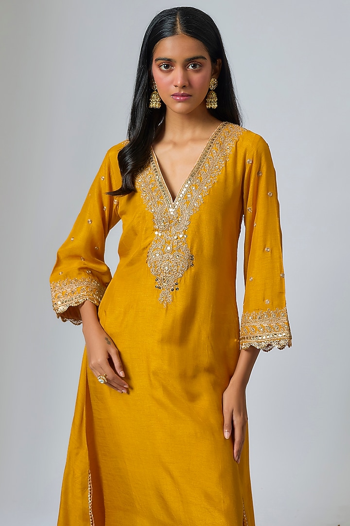 Yellow Pure Silk Kirandori & Sitara Embroidered Kurta Set by Sheetal Batra at Pernia's Pop Up Shop