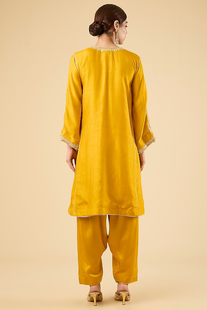 Mustard Pure Upada Silk Zardosi Embroidered Choga Kurta Set by Sheetal Batra at Pernia's Pop Up Shop