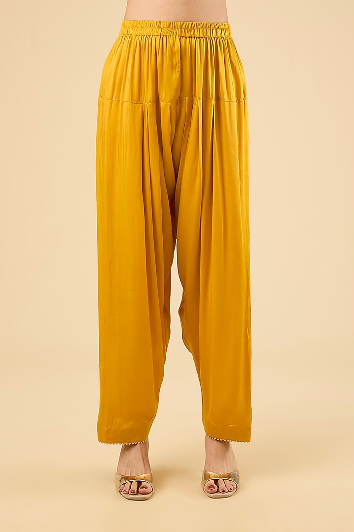 Mustard Pure Upada Silk Zardosi Embroidered Choga Kurta Set by Sheetal Batra at Pernia's Pop Up Shop