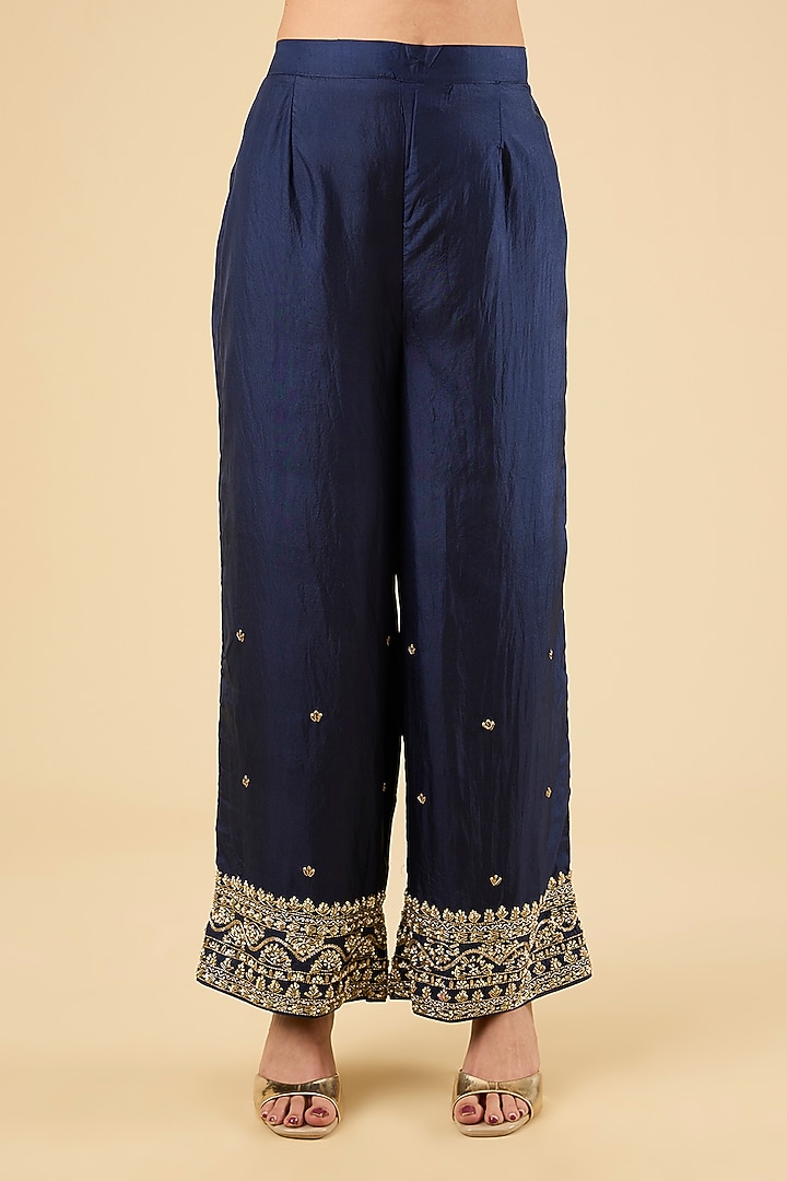 Deep Blue Habutai Silk Kurta Set by Sheetal Batra at Pernia's Pop Up Shop
