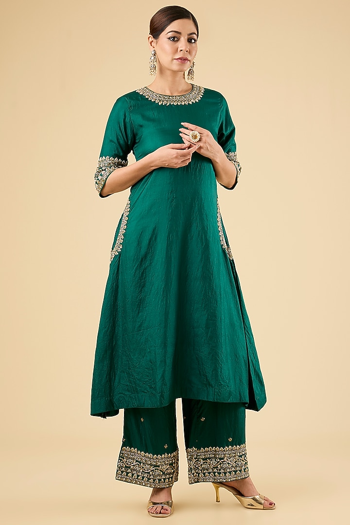 Emerald Green Habutai Silk Kurta Set by Sheetal Batra at Pernia's Pop Up Shop