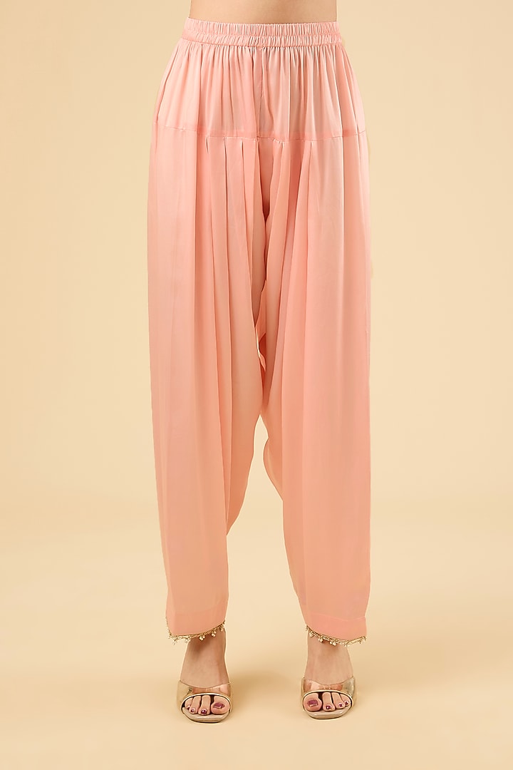 Carnation Pink Chanderi Silk Kashmiri Tilla Embroidered Kurta Set by Sheetal Batra at Pernia's Pop Up Shop
