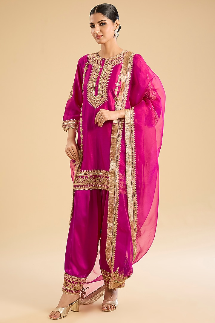 Hot Pink Silk Chanderi Sitara Embroidered A-Line Kurta Set by Sheetal Batra at Pernia's Pop Up Shop