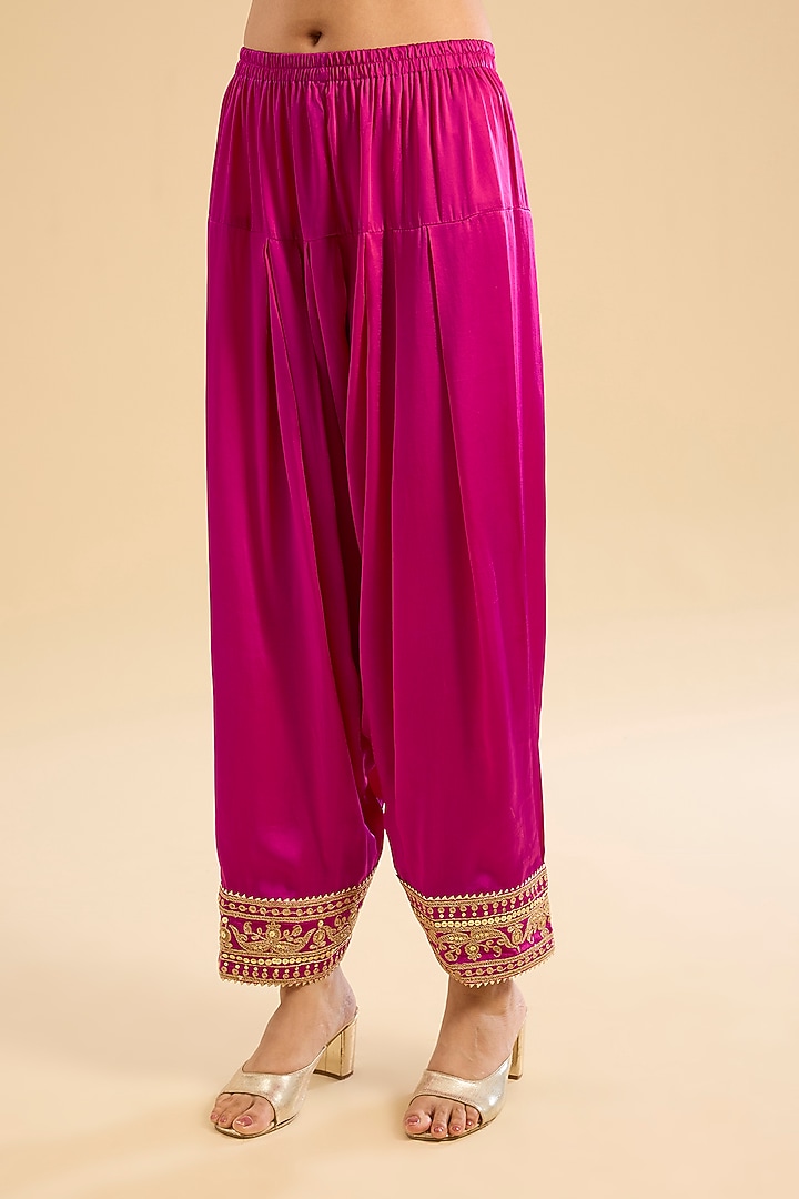 Hot Pink Silk Chanderi Sitara Embroidered A-Line Kurta Set by Sheetal Batra at Pernia's Pop Up Shop