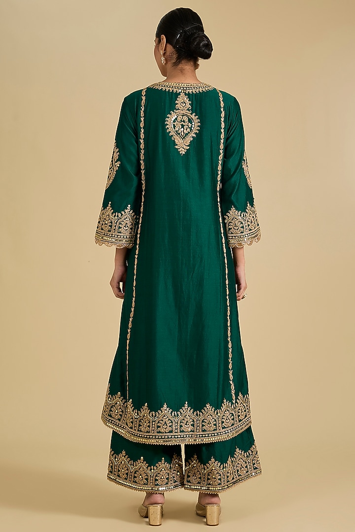 Green Pure Silk Chanderi Kirandori & Sitara Embroidered A-Line Kurta Set by Sheetal Batra at Pernia's Pop Up Shop