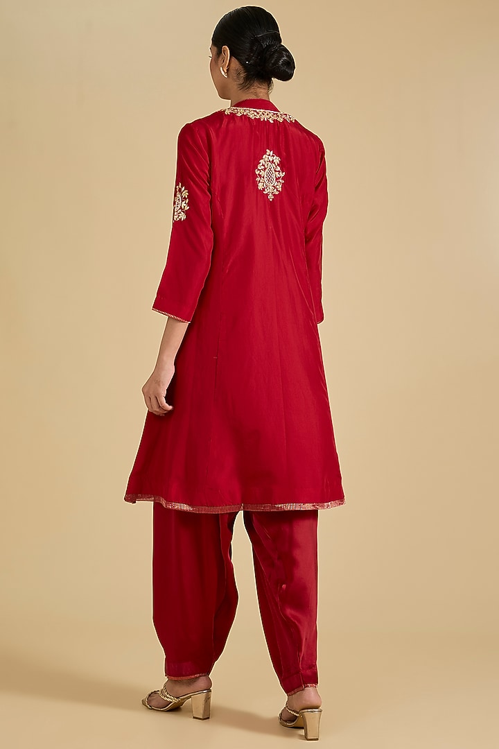 Red Pure Habutai Silk Pearl Embroidered Kurta Set by Sheetal Batra at Pernia's Pop Up Shop