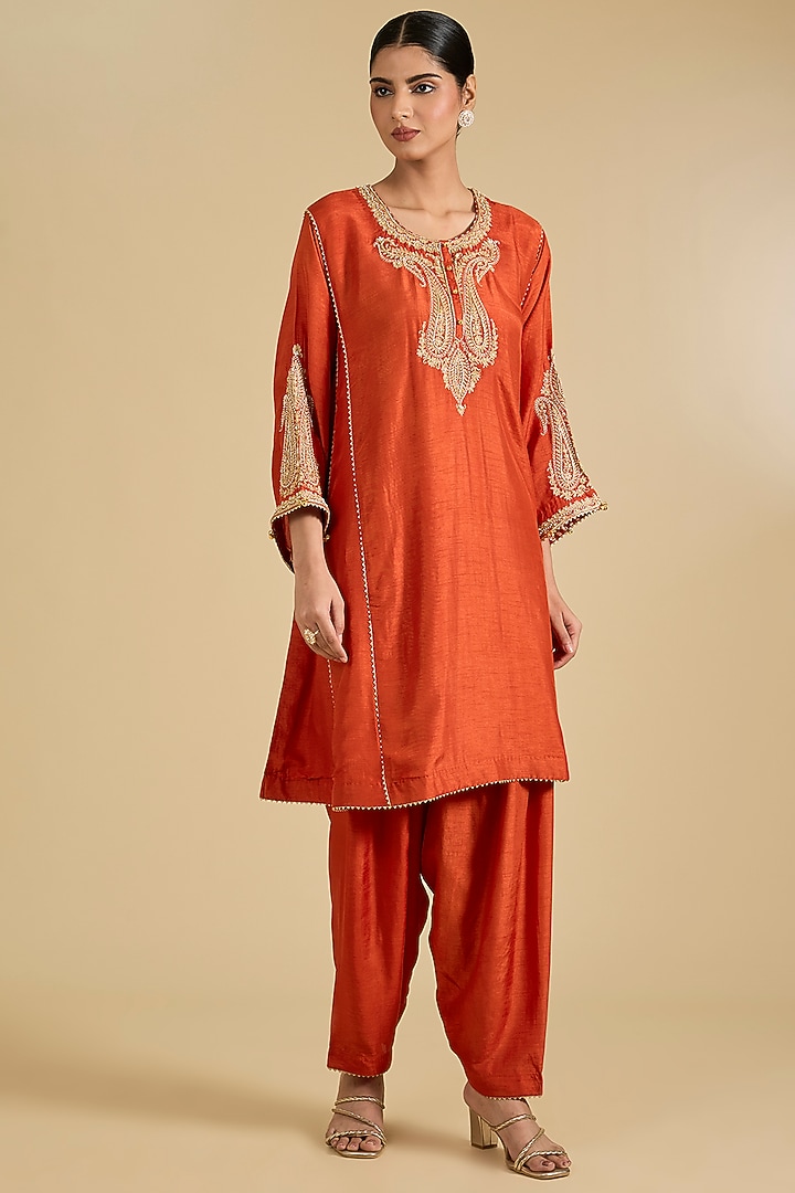 Orange Pure Upada Silk Zardosi Embroidered Choga Kurta Set by Sheetal Batra at Pernia's Pop Up Shop