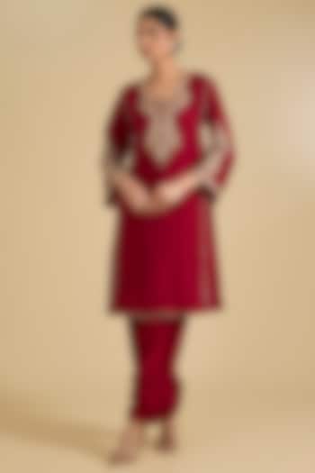 Red Pure Upada Silk Zardosi Embroidered Choga Kurta Set by Sheetal Batra at Pernia's Pop Up Shop