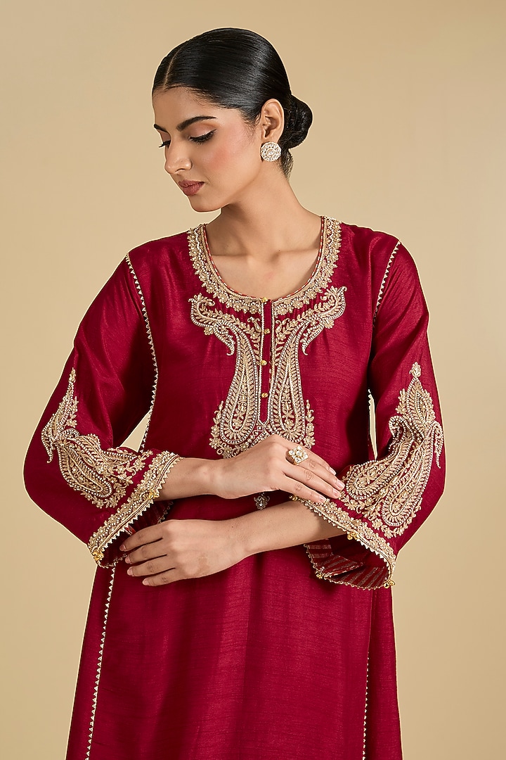 Red Pure Upada Silk Zardosi Embroidered Choga Kurta Set by Sheetal Batra at Pernia's Pop Up Shop