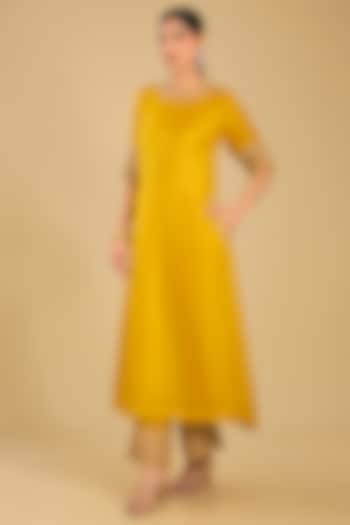 Mustard Pure Habutai Silk Hand Embellished A-Line Kurta Set by Sheetal Batra at Pernia's Pop Up Shop