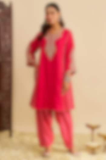 Hot Pink Pure Upada Silk Zardosi Embroidered Short Kurta Set by Sheetal Batra at Pernia's Pop Up Shop