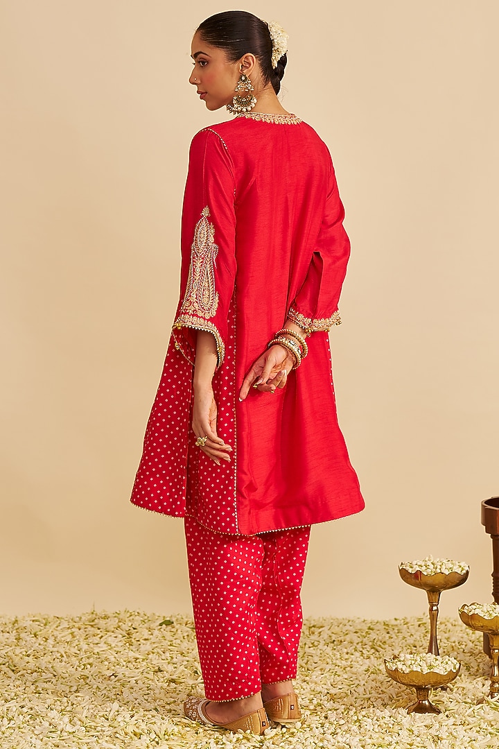 Red Pure Upada Silk Zardosi Embroidered Short Kurta Set by Sheetal Batra at Pernia's Pop Up Shop