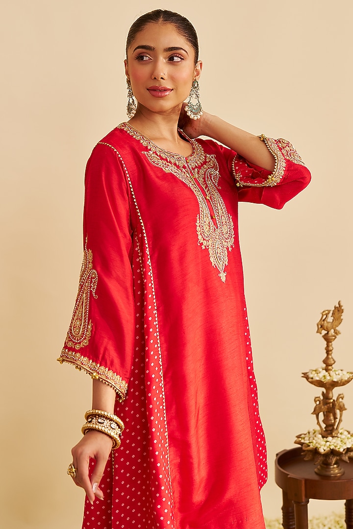 Red Pure Upada Silk Zardosi Embroidered Short Kurta Set by Sheetal Batra at Pernia's Pop Up Shop