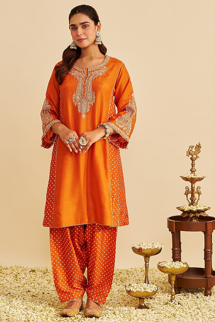 Orange Pure Upada Silk Zardosi Embroidered Short Kurta Set by Sheetal Batra at Pernia's Pop Up Shop