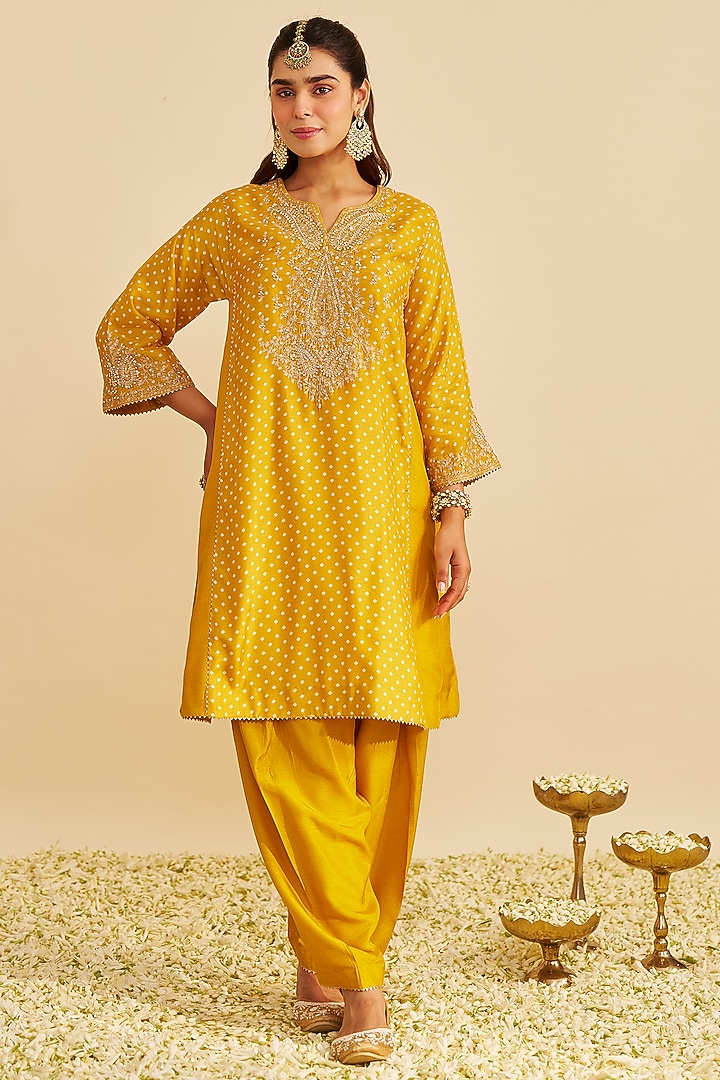 Mustard Pure Upada Silk Gota Embroidered Kurta Set by Sheetal Batra at Pernia's Pop Up Shop