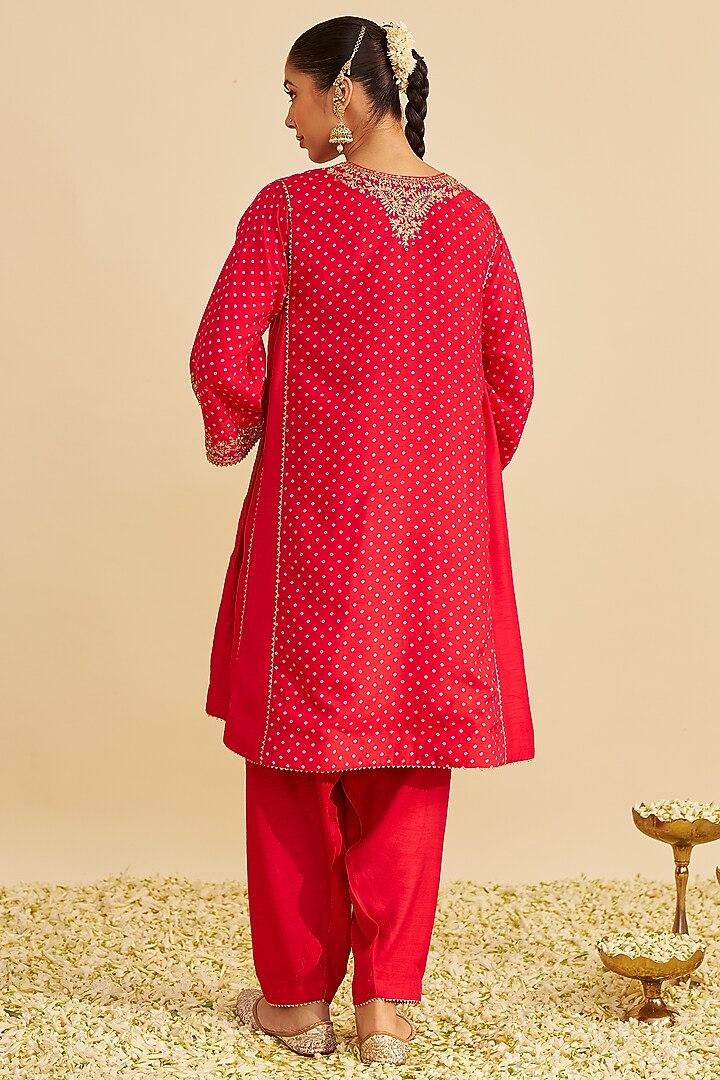 Red Pure Upada Silk Gota Embroidered Kurta Set by Sheetal Batra at Pernia's Pop Up Shop