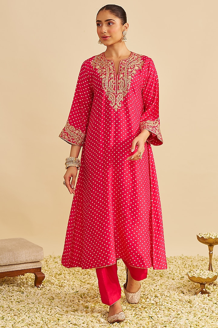 Hot Pink Pure Upada Silk Sequins Embroidered Kaftan Set by Sheetal Batra at Pernia's Pop Up Shop