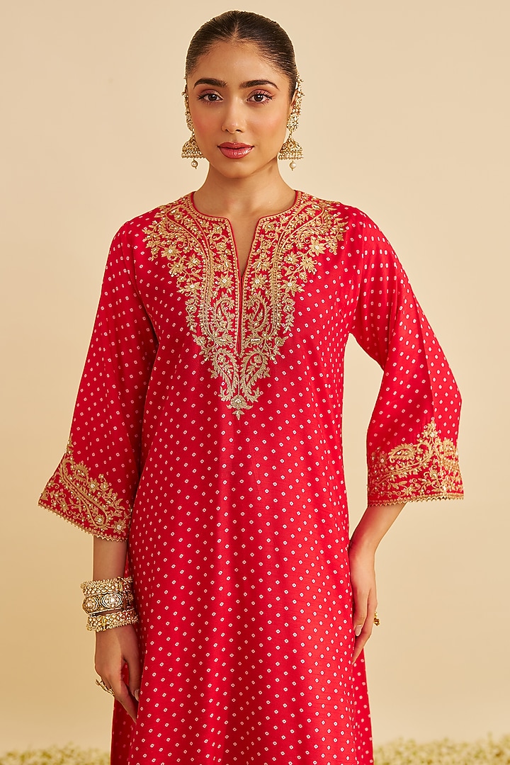 Red Pure Upada Silk Sequins Embroidered Kaftan Set by Sheetal Batra at Pernia's Pop Up Shop