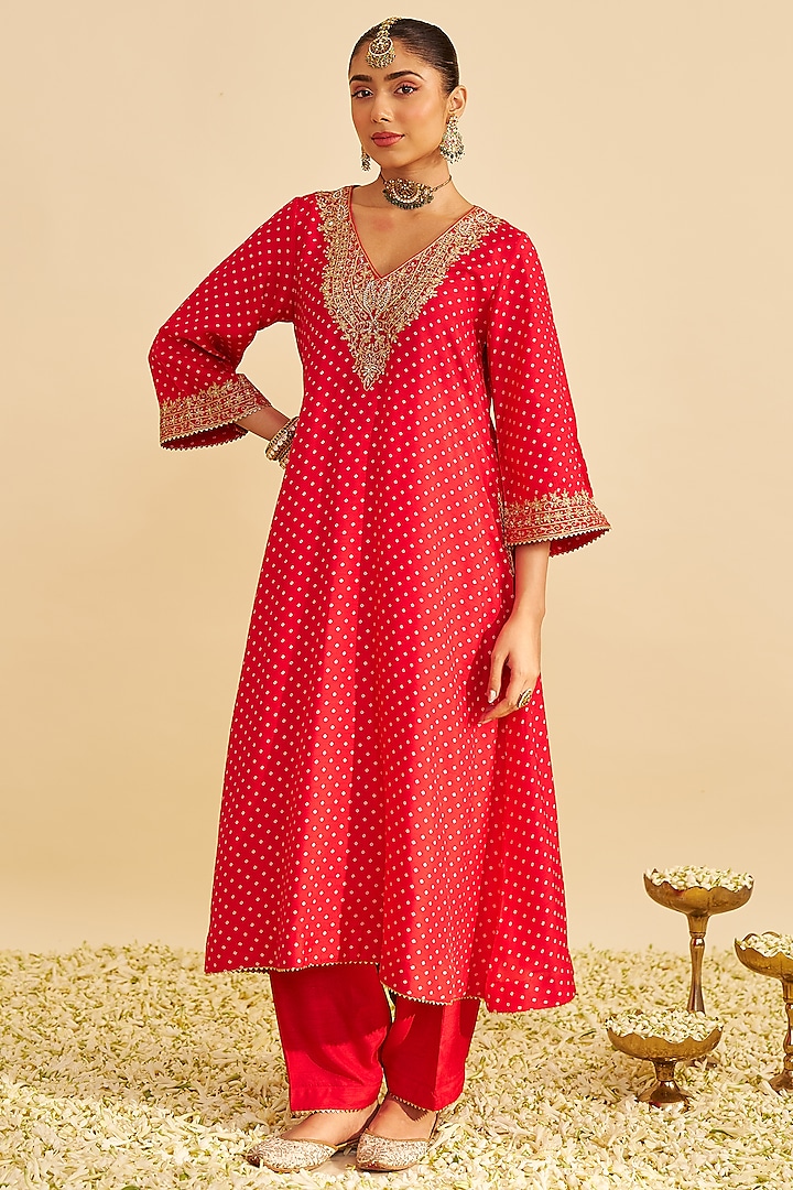 Red Pure Upada Silk Sequins Embroidered A-Line Kaftan Set by Sheetal Batra at Pernia's Pop Up Shop