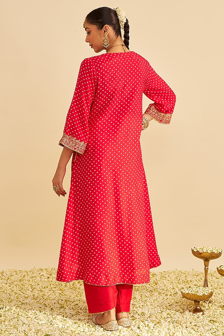 Red Pure Upada Silk Sequins Embroidered A-Line Kaftan Set by Sheetal Batra at Pernia's Pop Up Shop