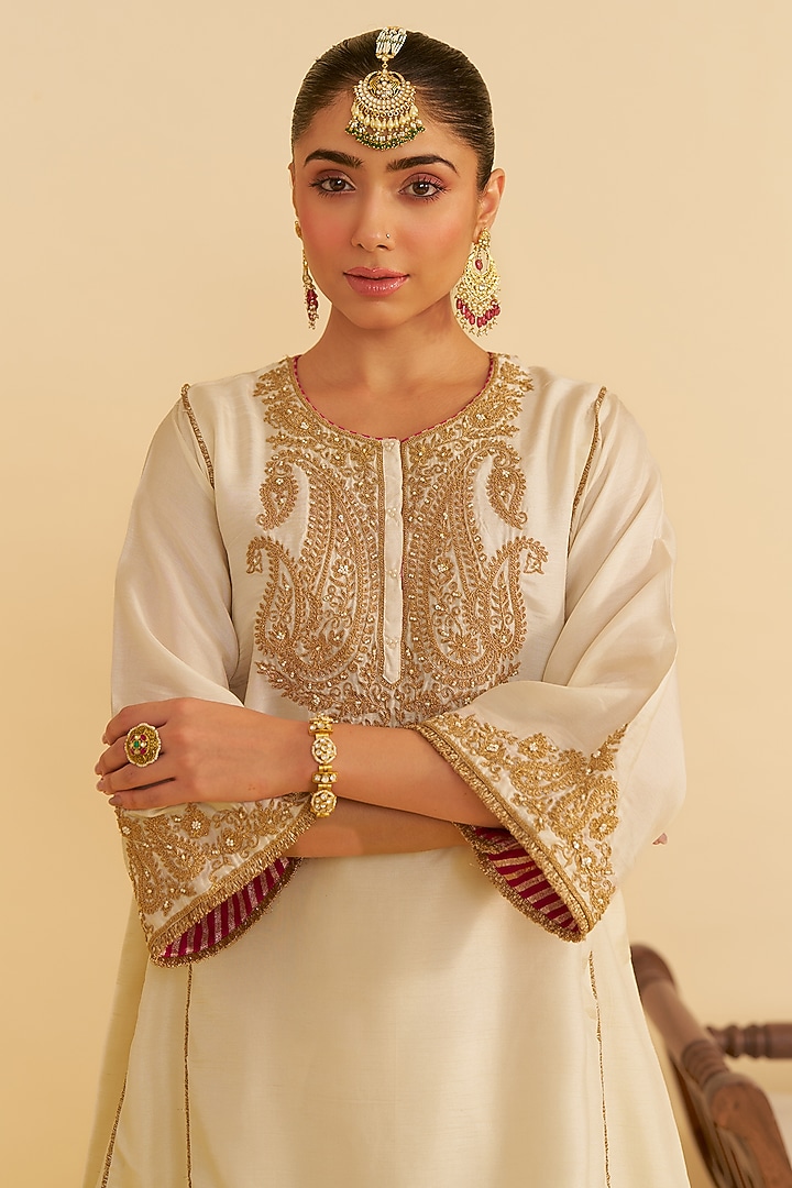 Daisy Ivory Upada Silk Kiran Dori Embroidered Short Kurta Set by Sheetal Batra at Pernia's Pop Up Shop