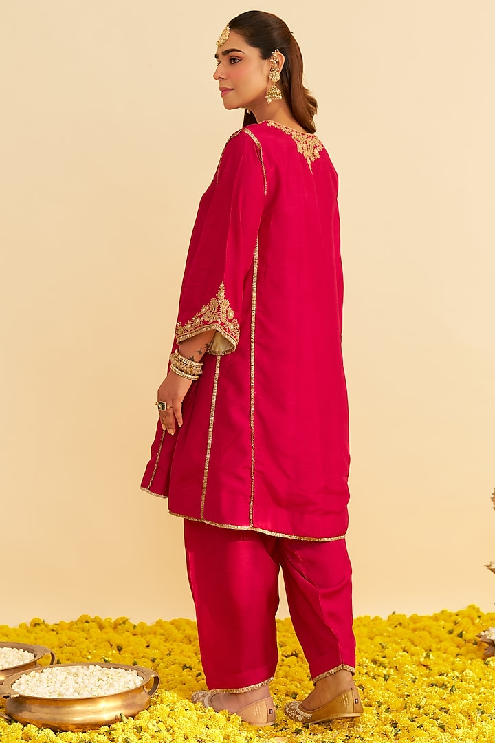 Hot Pink Upada Silk Kiran Dori Embroidered Short Kurta Set by Sheetal Batra at Pernia's Pop Up Shop