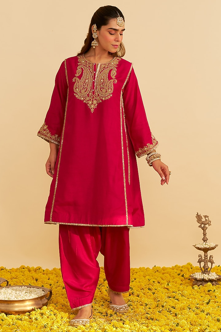 Hot Pink Upada Silk Kiran Dori Embroidered Short Kurta Set by Sheetal Batra at Pernia's Pop Up Shop