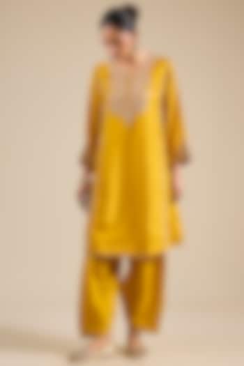 Mustard Pure Upada Silk Kiran Dori Embellished Kurta Set by Sheetal Batra at Pernia's Pop Up Shop