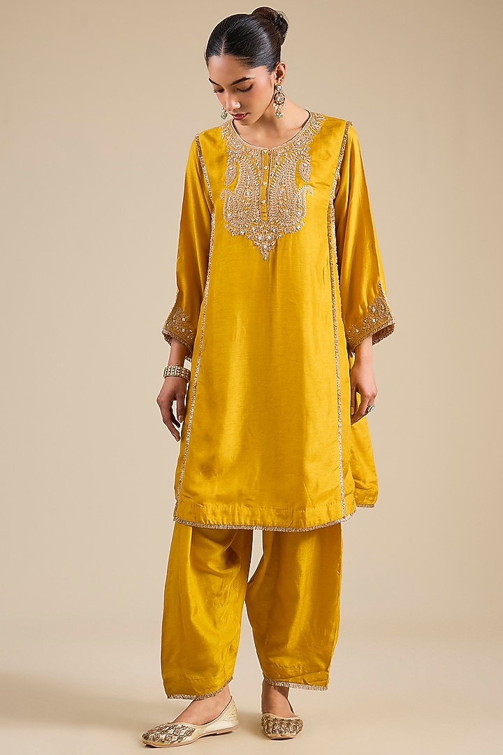 Mustard Pure Upada Silk Kiran Dori Embellished Kurta Set by Sheetal Batra at Pernia's Pop Up Shop