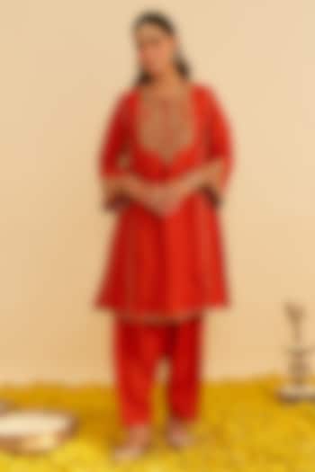 Burnt Orange Upada Silk Kiran Dori Embroidered Short Kurta Set by Sheetal Batra at Pernia's Pop Up Shop
