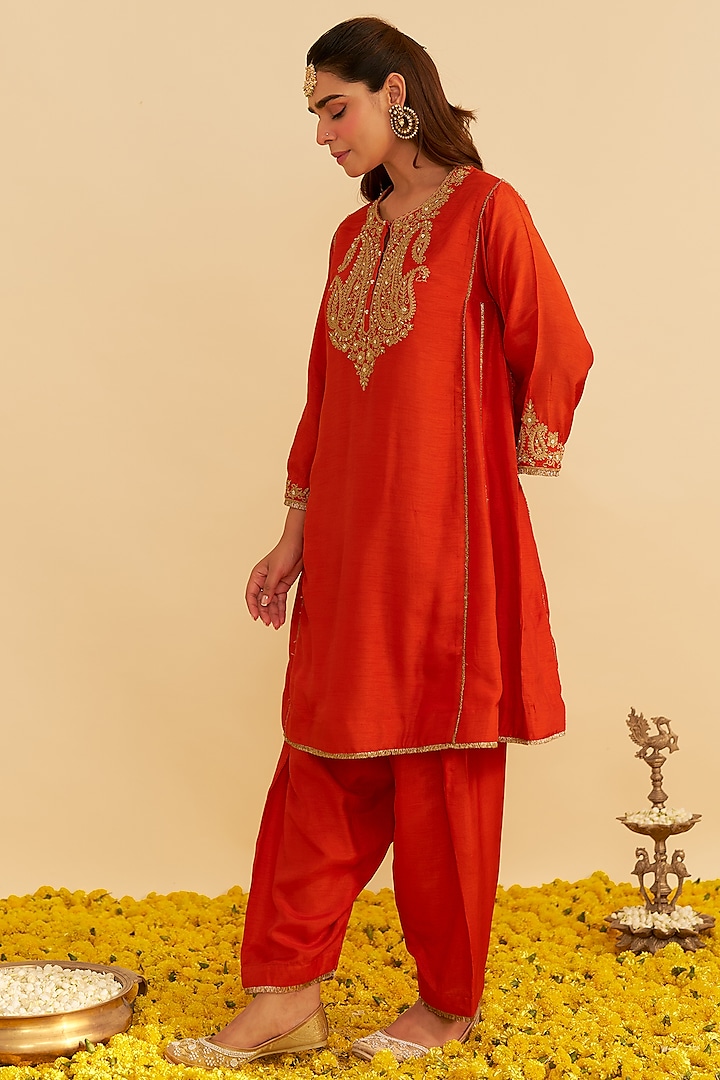 Burnt Orange Upada Silk Kiran Dori Embroidered Short Kurta Set by Sheetal Batra at Pernia's Pop Up Shop