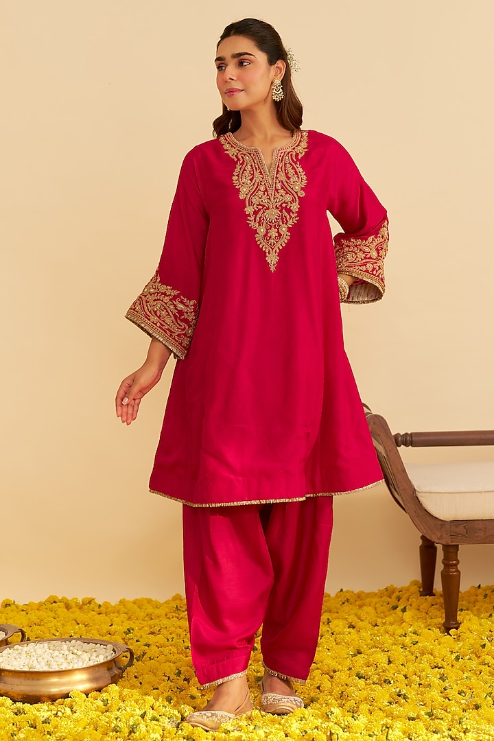 Hot Pink Upada Silk Kiran Dori Embroidered Kurta Set by Sheetal Batra at Pernia's Pop Up Shop