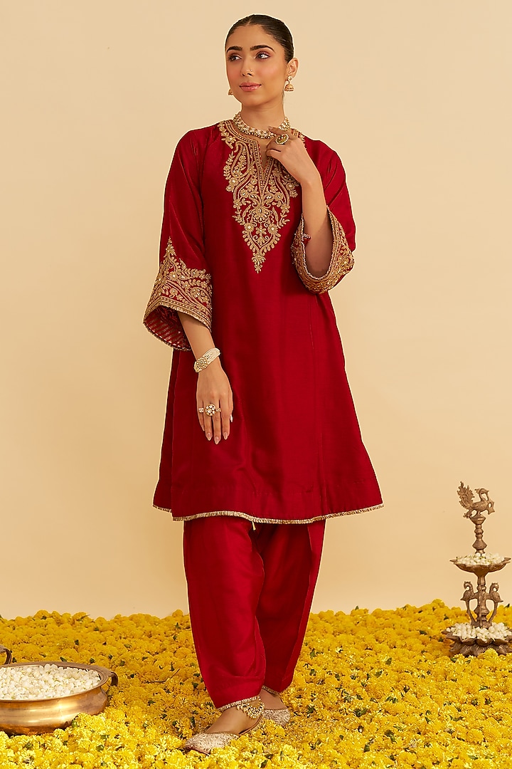 Deep Red Upada Silk Kiran Dori Embroidered Kurta Set by Sheetal Batra at Pernia's Pop Up Shop