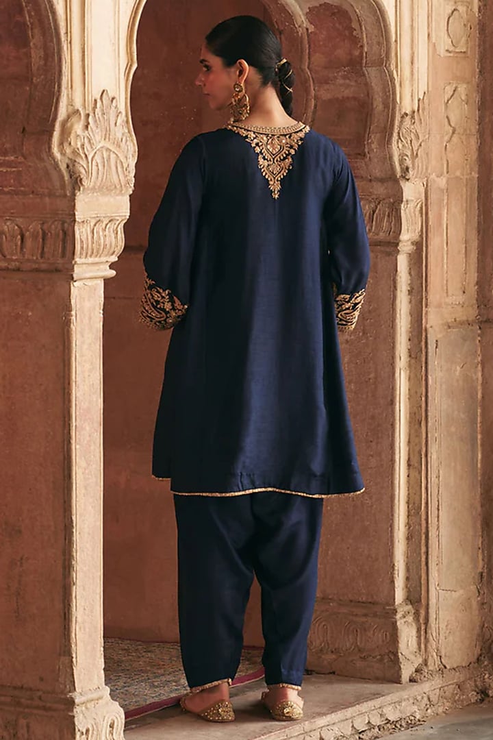Deep Blue Pure Upada Silk Dori Embroidered Kurta Set by Sheetal Batra at Pernia's Pop Up Shop
