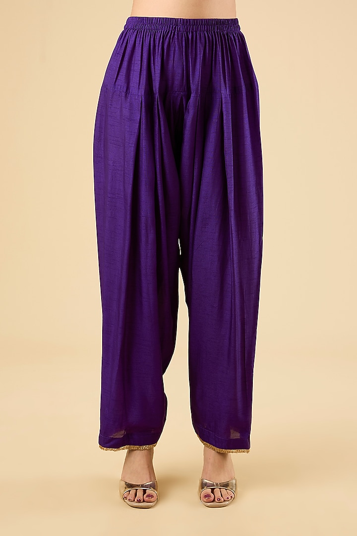 Purple Pure Upada Silk Kiran Dori Embroidered Kurta Set by Sheetal Batra at Pernia's Pop Up Shop