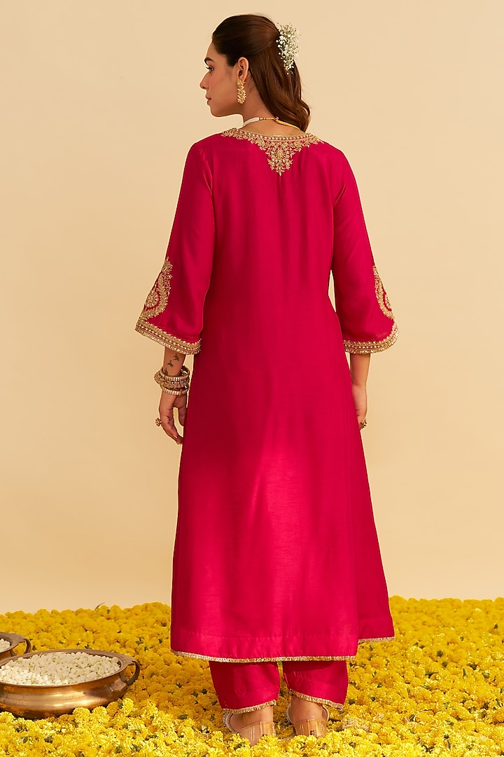 Hot Pink Upada Silk Kiran Dori Embroidered Kaftan Set by Sheetal Batra at Pernia's Pop Up Shop