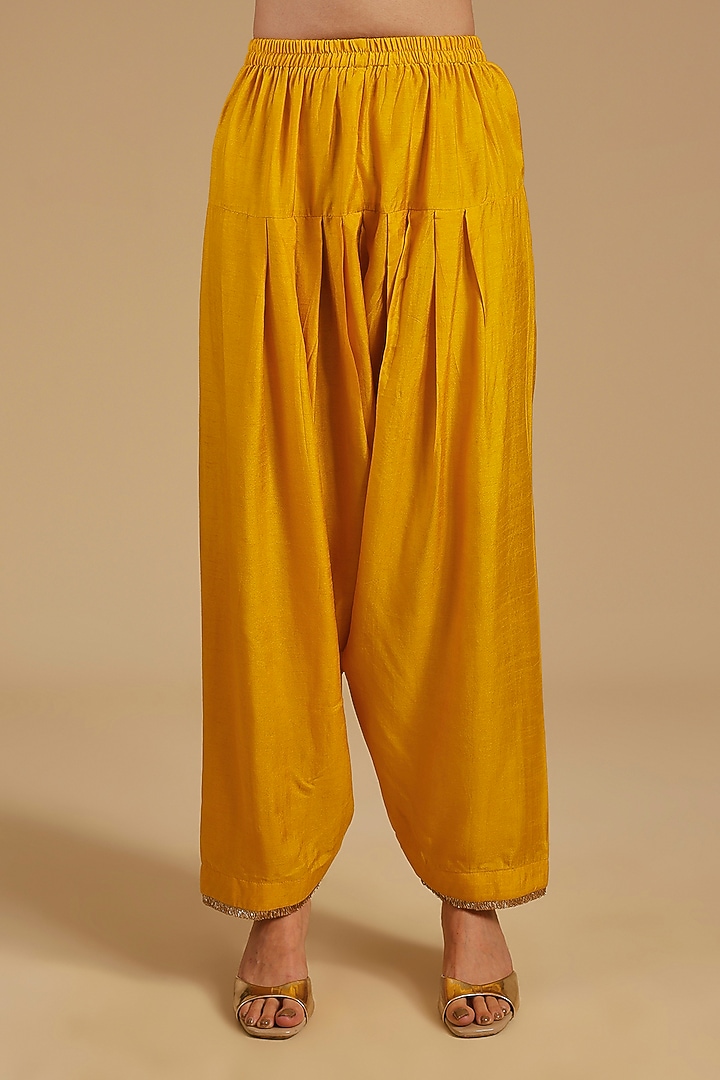 Mustard Uppada Silk Kiran Dori Embroidered Kaftan Set by Sheetal Batra at Pernia's Pop Up Shop